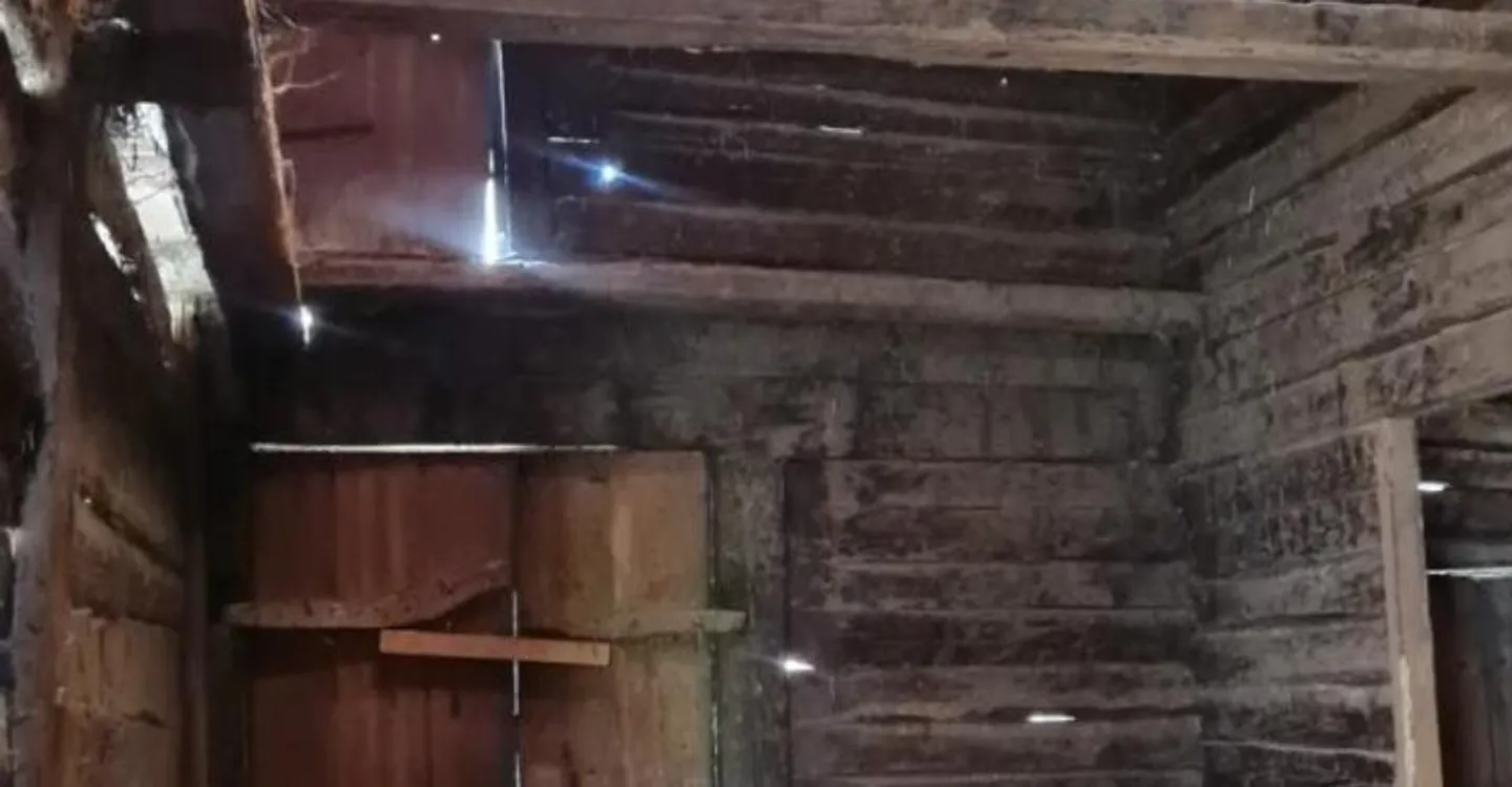 Una stalla da ristrutturare nel cuore del villaggio di Sembrancher - Foto 10 di 13