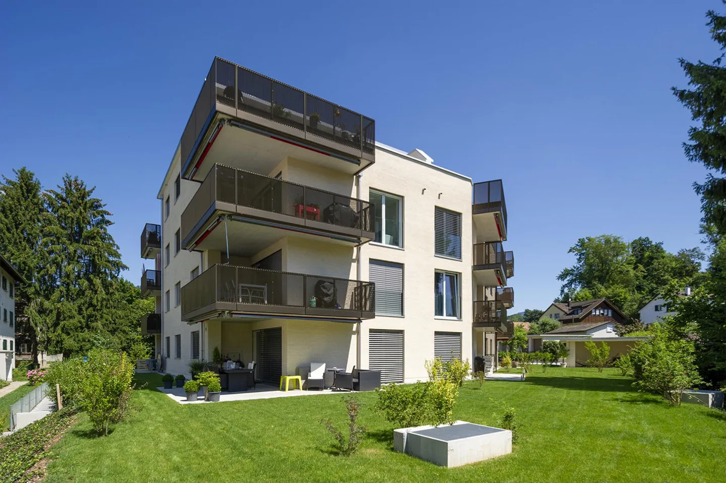 Appartement attrayant de 3,5 pièces dans le beau Rüti ZH - Photo 1 sur 9