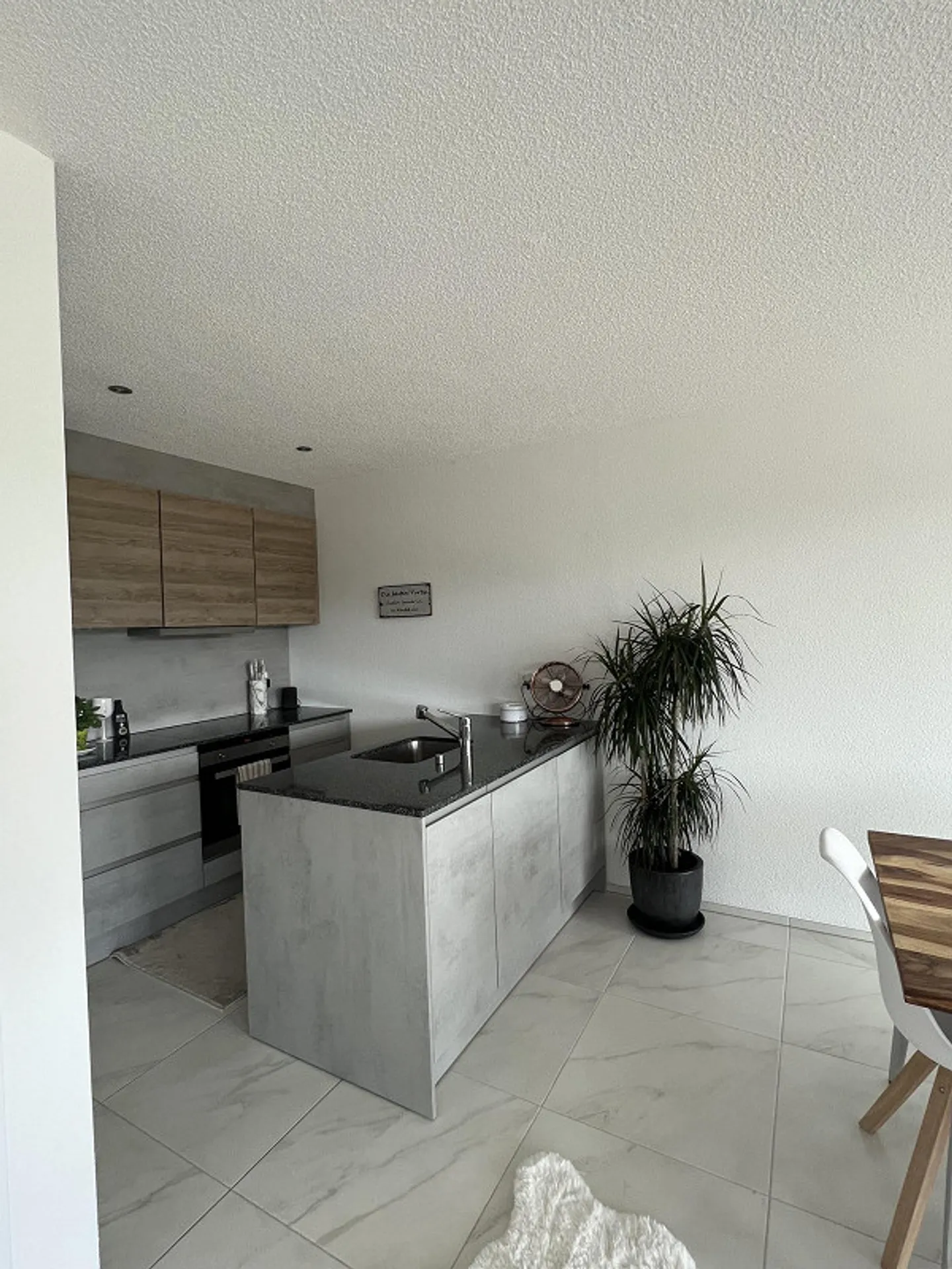 Wunderschöne 2,5 Zimmer Wohnung in Winznau per 01.12.2025 - Foto 3 von 10