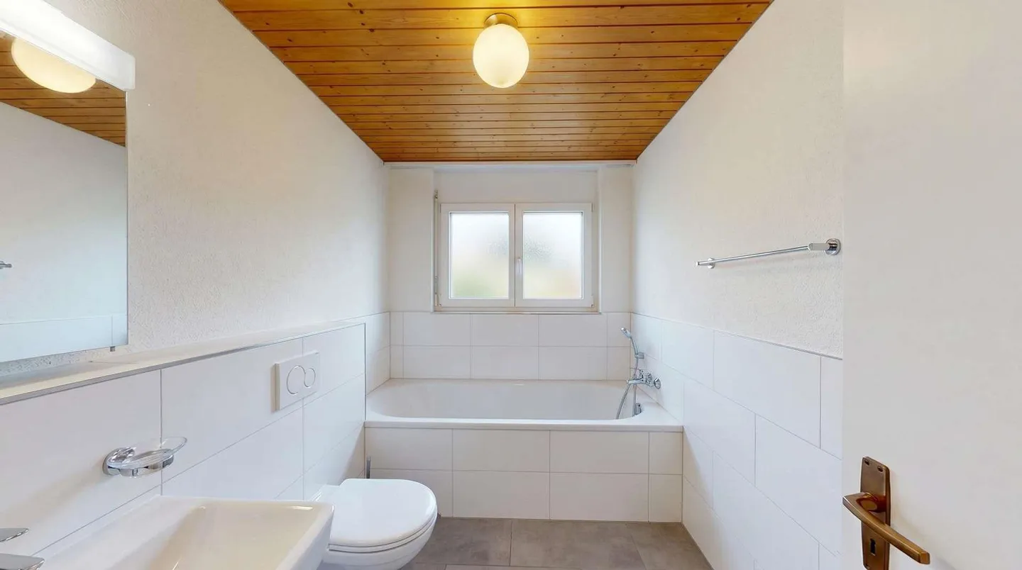 Vielseitiges Zweifamilienhaus - Foto 7 von 19