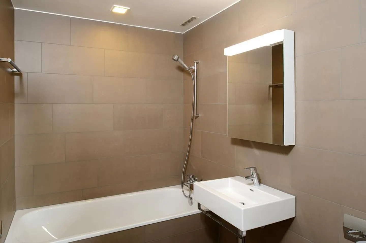 Moderne 3.5-Zimmer-Wohnung in Uster - Foto 7 von 8
