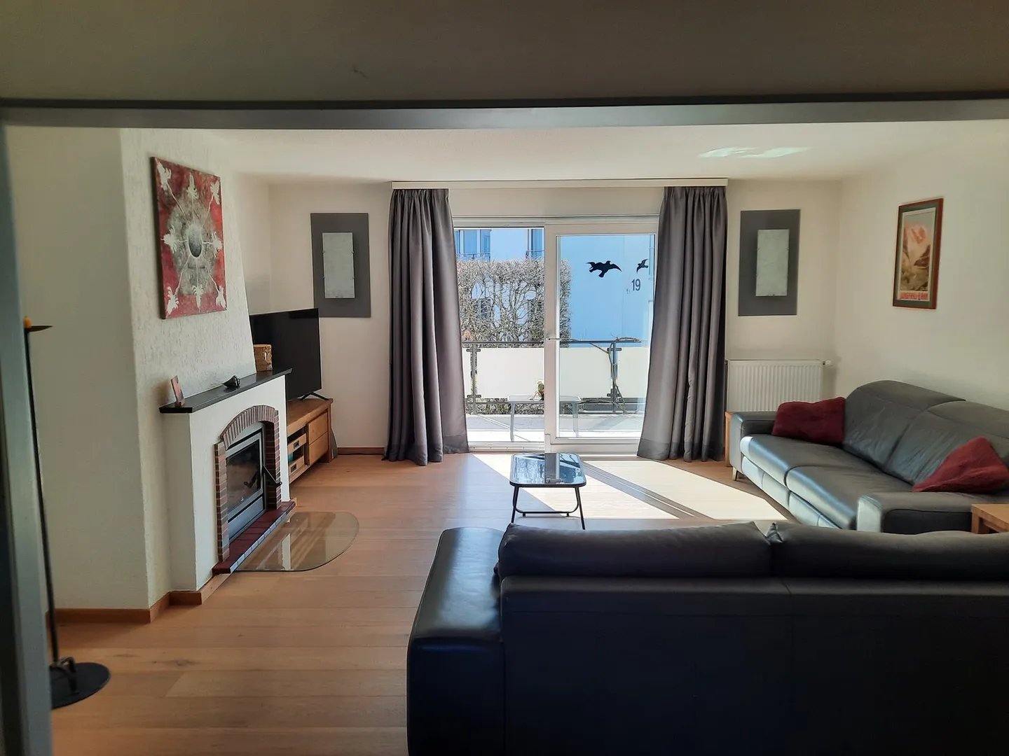 Charmante maison individuelle de 5,5 pièces avec piscine à Landikon (Birmensdorf ZH) - Photo 2 sur 10