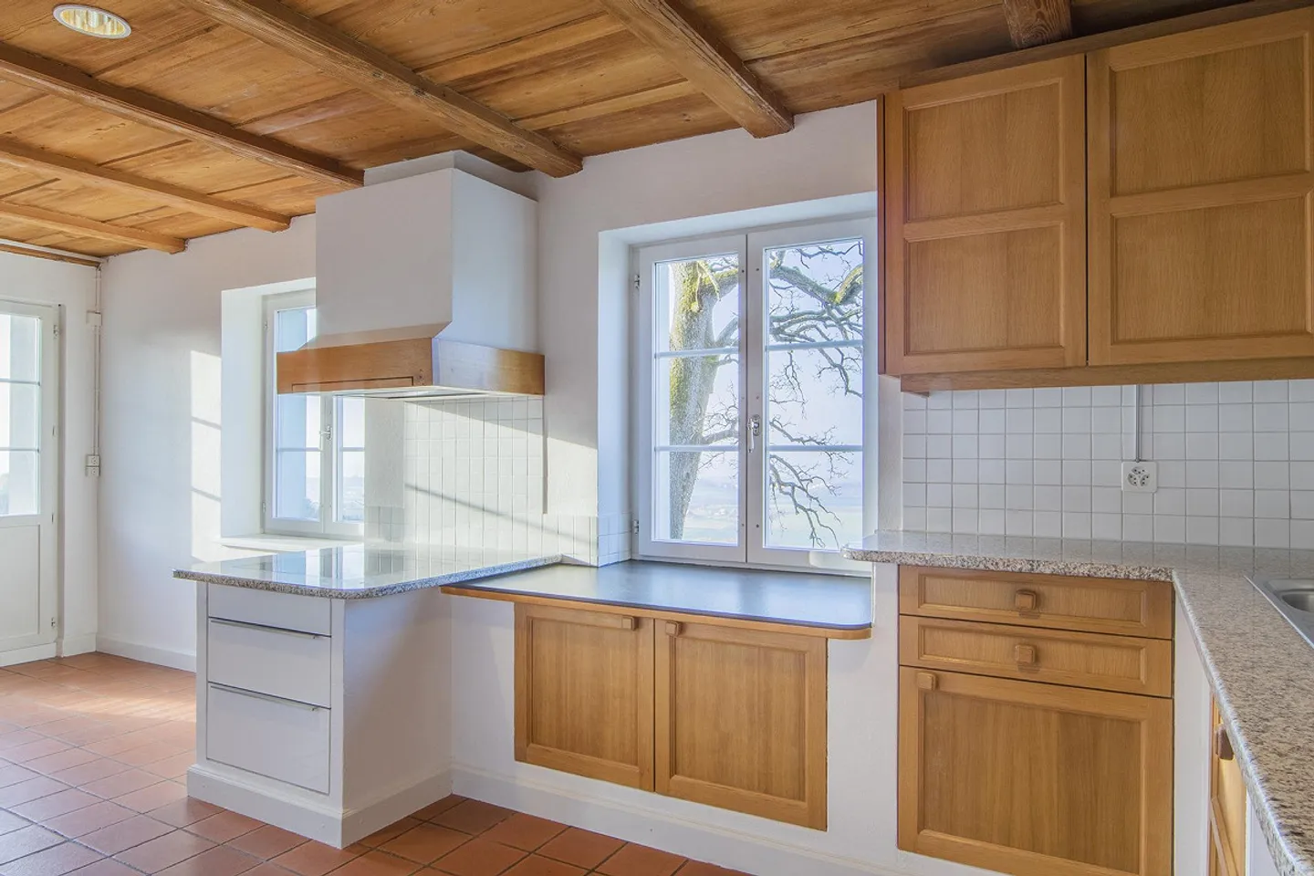 Bijou im Landhausstil mit Aussicht zum Jura - Foto 7 von 17