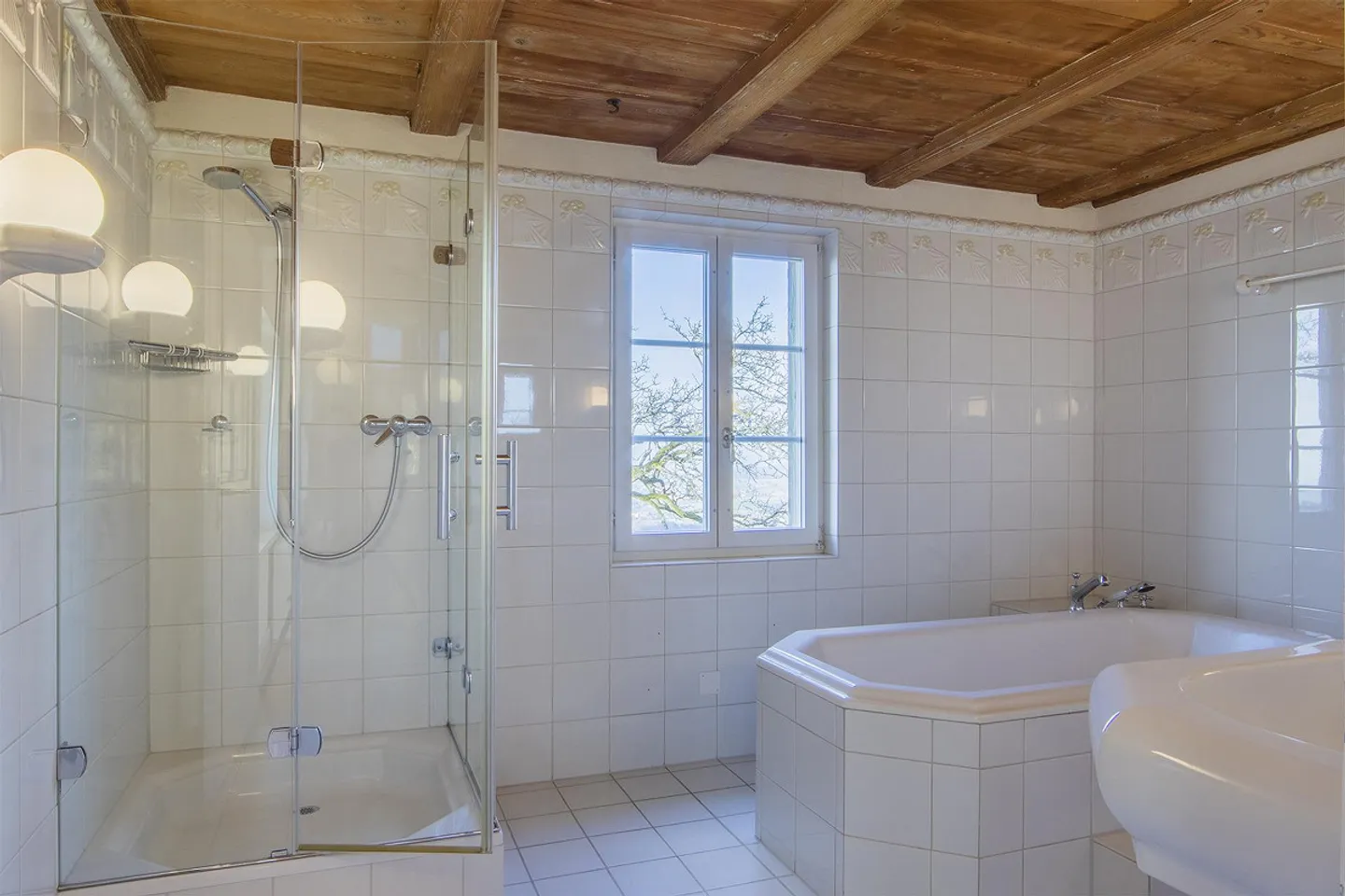 Bijou im Landhausstil mit Aussicht zum Jura - Foto 13 von 17