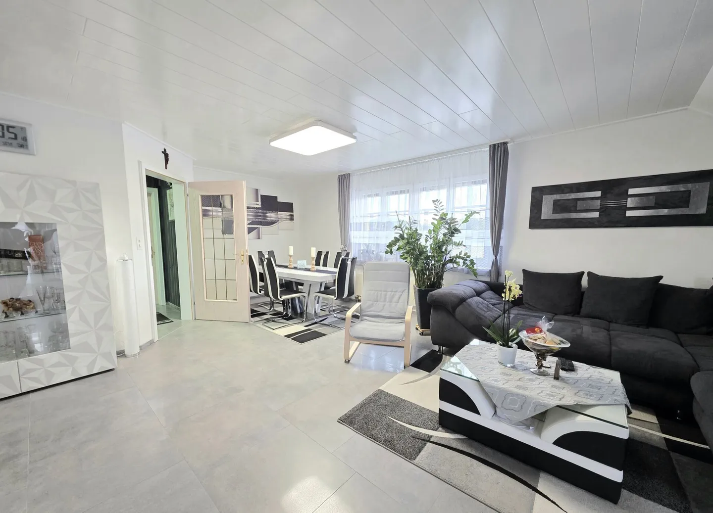 Vivere con vista! Appartamento mansardato di 4,5 stanze a Möhlin - Foto 4 di 16