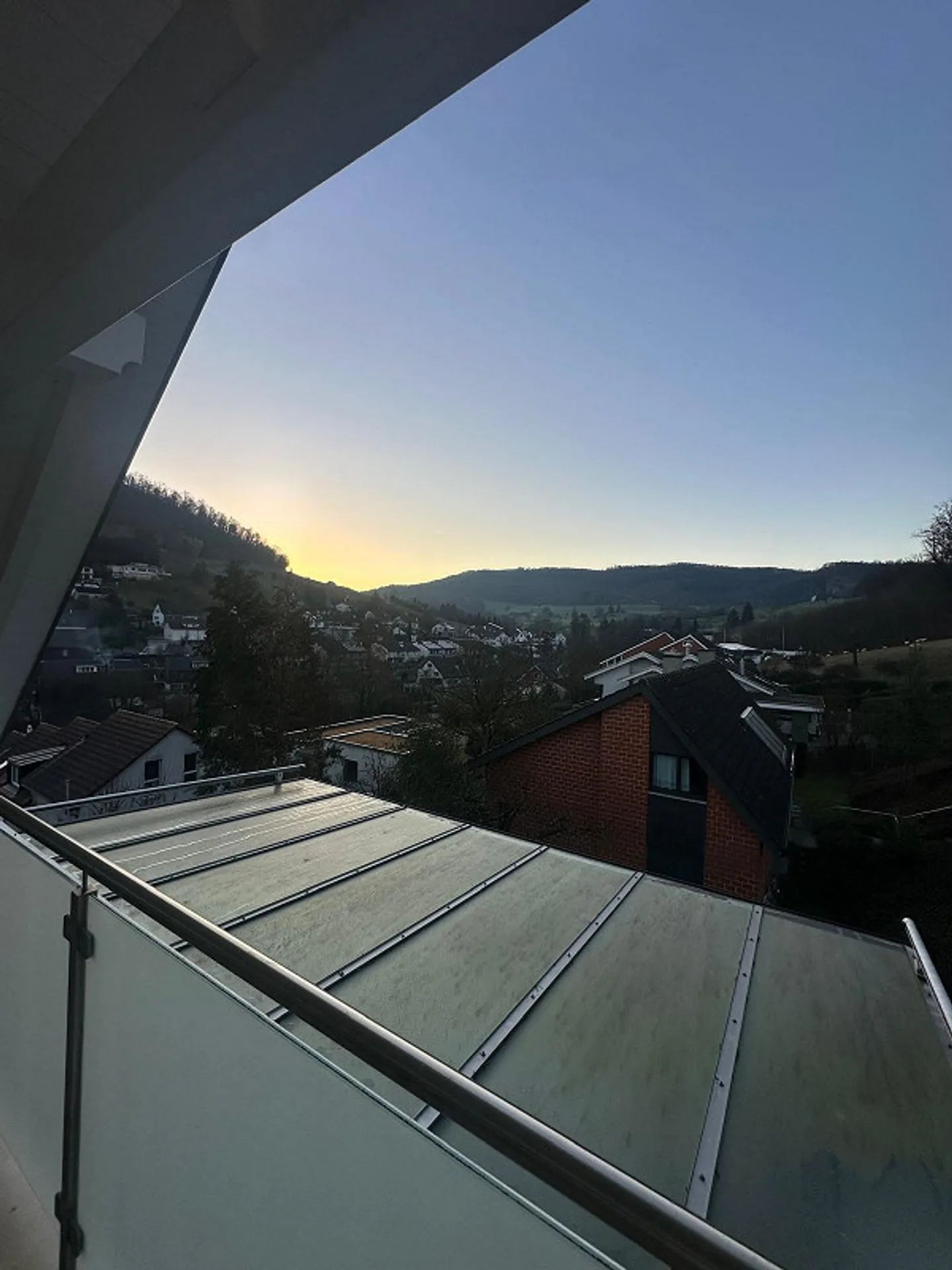 Bellissimo appartamento di 3,5 locali a Muttenz - Foto 1 di 12