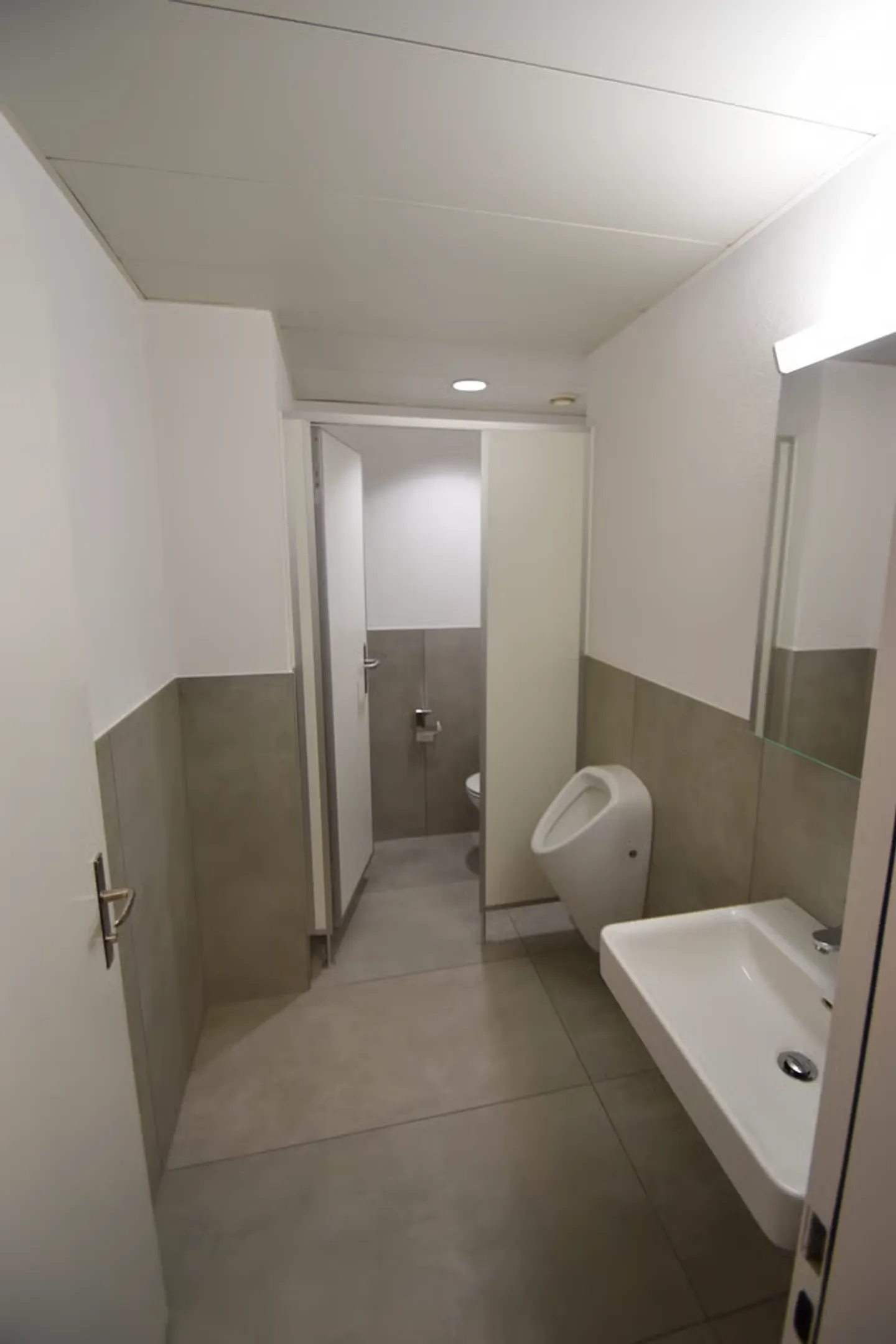 Your new business location in the heart of the Limmattal - Photo 8 of 12