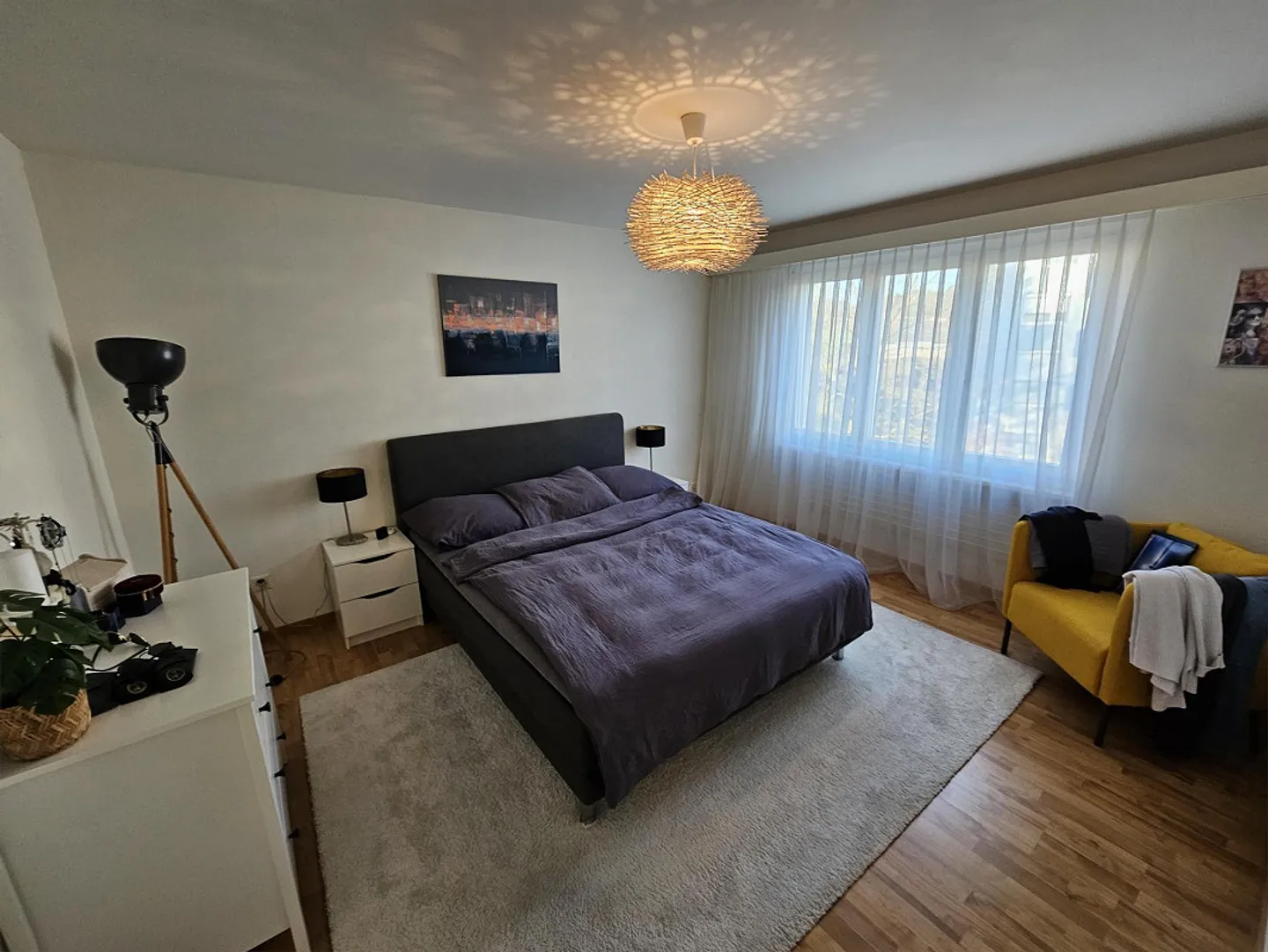 Appartement confortable de 3,5 pièces avec balcon et belle vue - Photo 3 sur 13