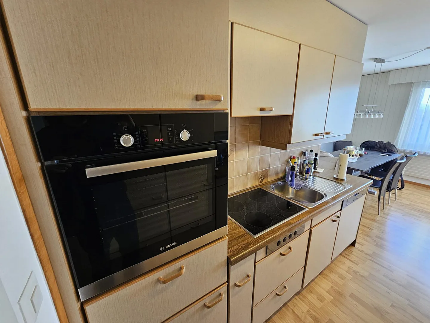 Appartement confortable de 3,5 pièces avec balcon et belle vue - Photo 7 sur 13