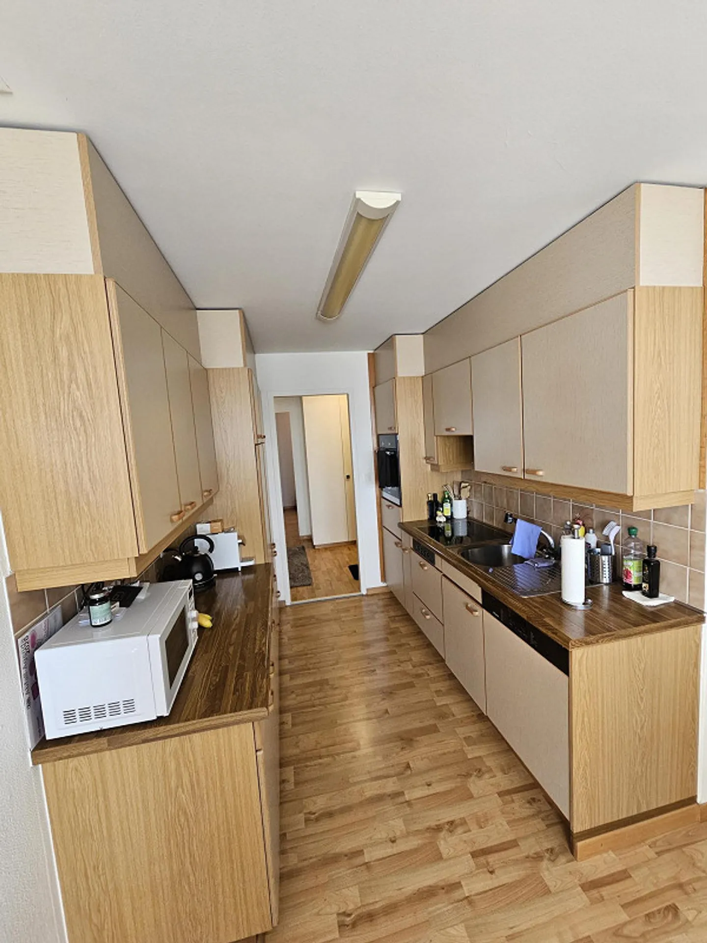 Appartement confortable de 3,5 pièces avec balcon et belle vue - Photo 8 sur 13