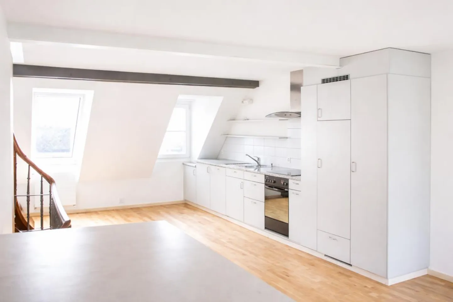 Appartement en duplex confortable dans la vieille ville ! - Photo 2 sur 11