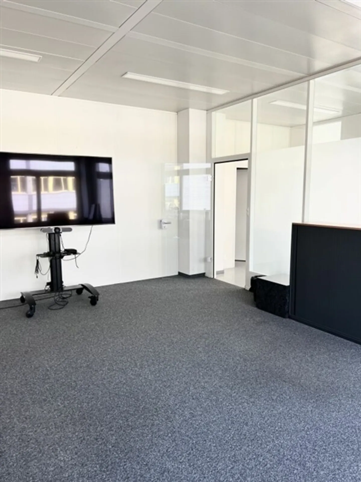 Helle Bürofläche zu vermieten - Foto 1 von 7