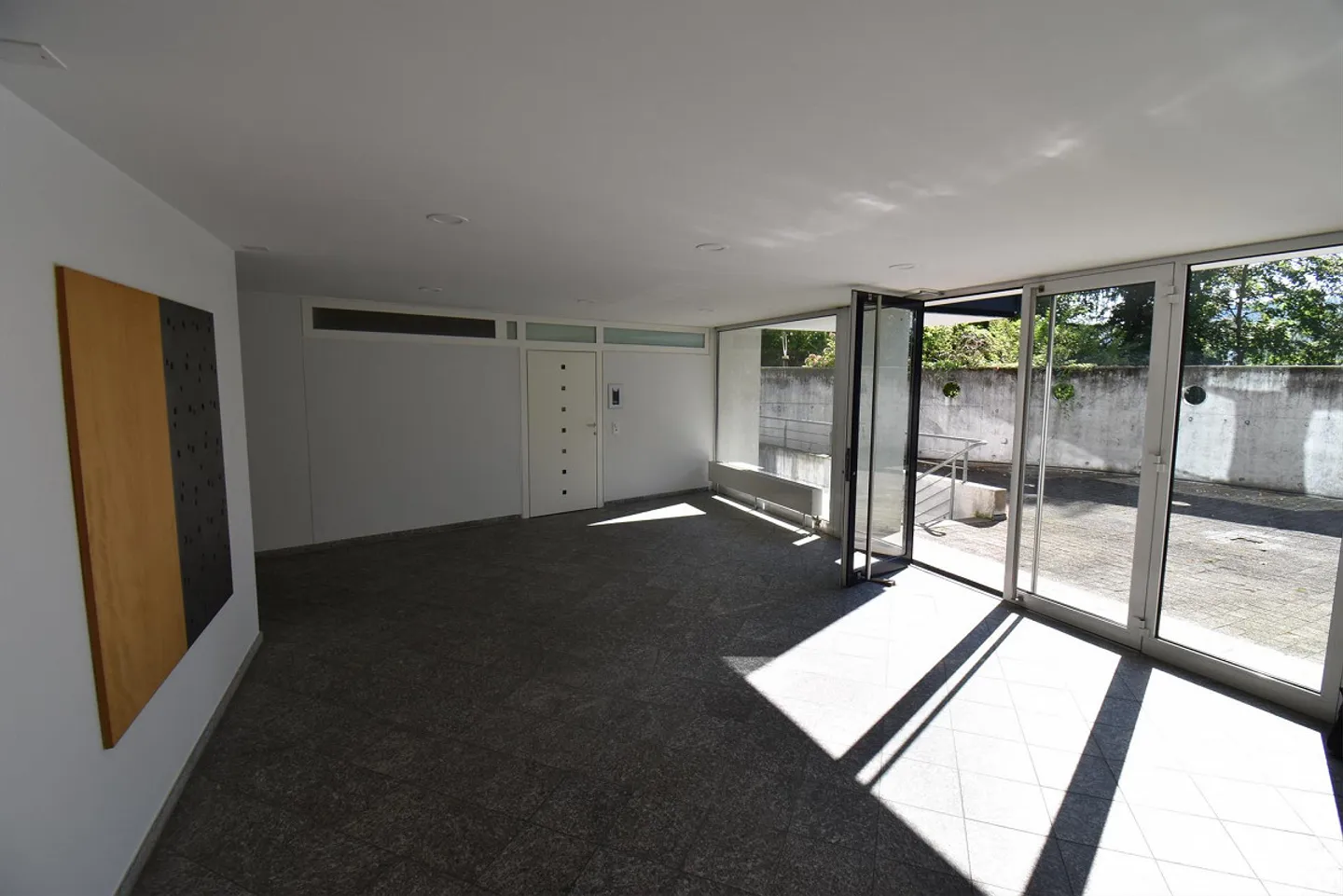 Central Office Space - Photo 5 of 7