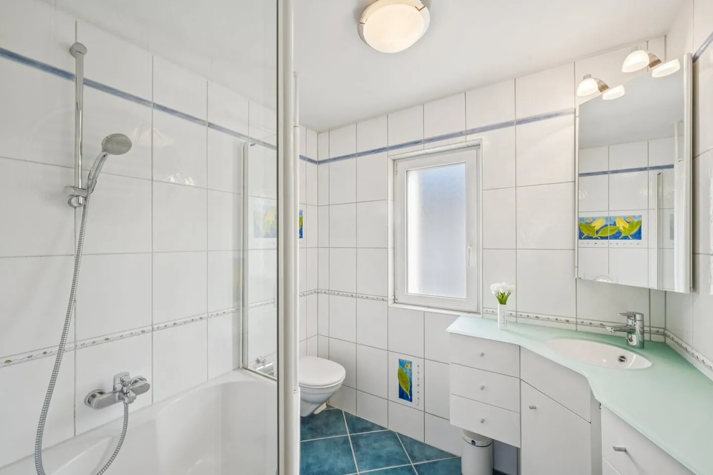 Familienfreundliches Eck-Einfamilienhaus - Foto 5 von 10