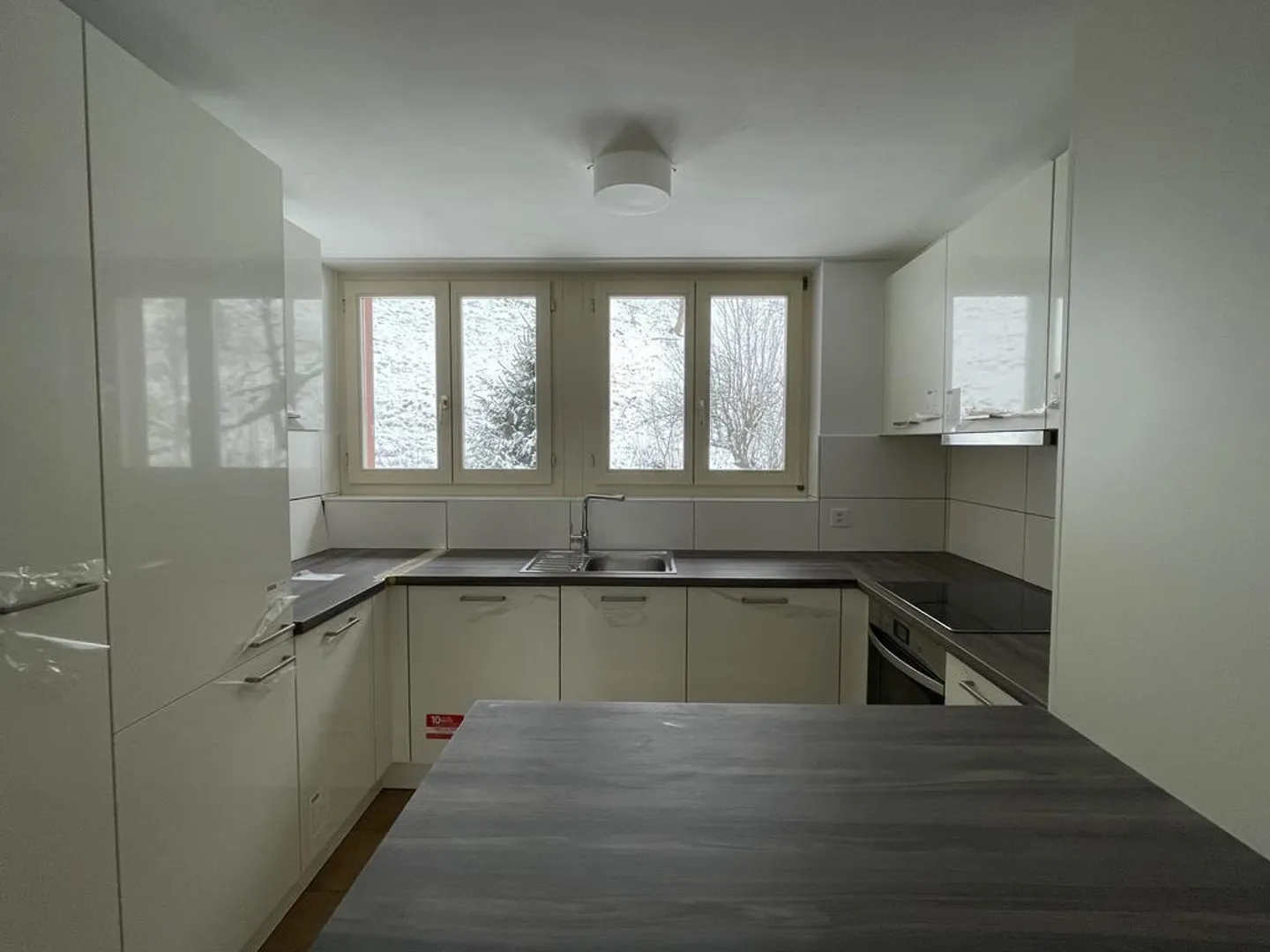 FRESH AIR! TOP 4.5-ROOM APARTMENT WITH A VIEW! - Photo 7 of 10