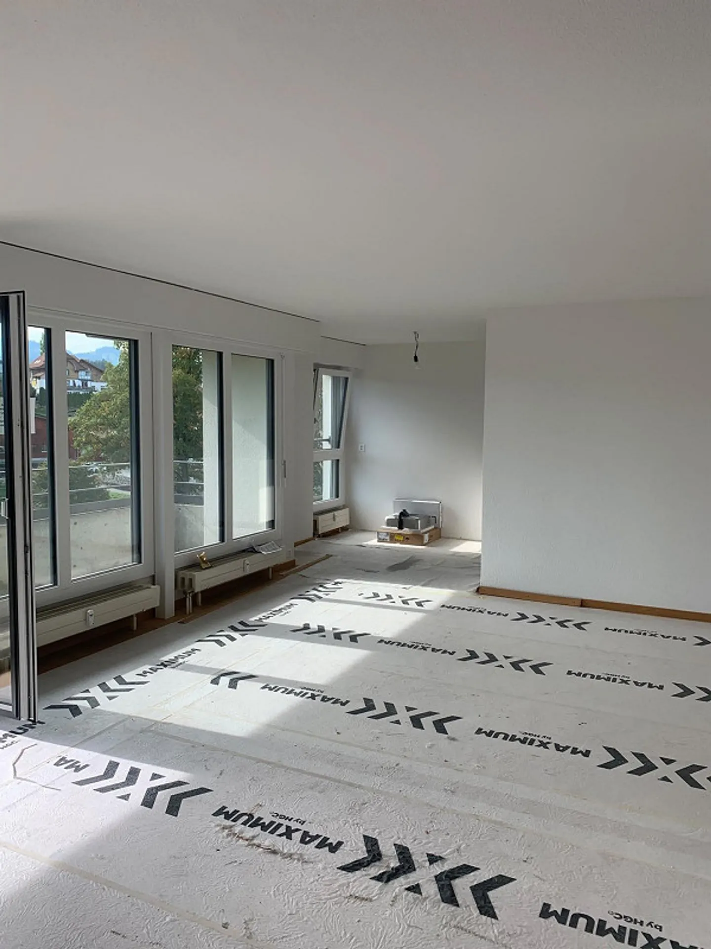 Vie moderne dans le vert : première occupation après rénovation - Photo 4 sur 20