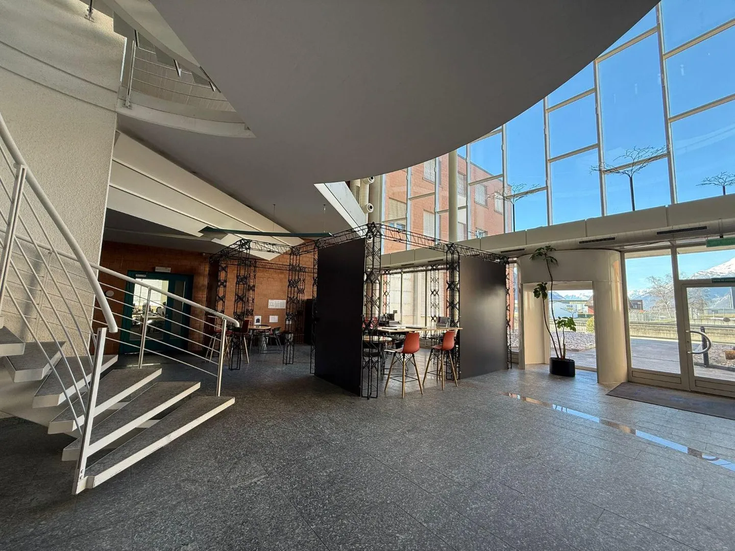 Espace Commercial à Sion - Photo 5 sur 13