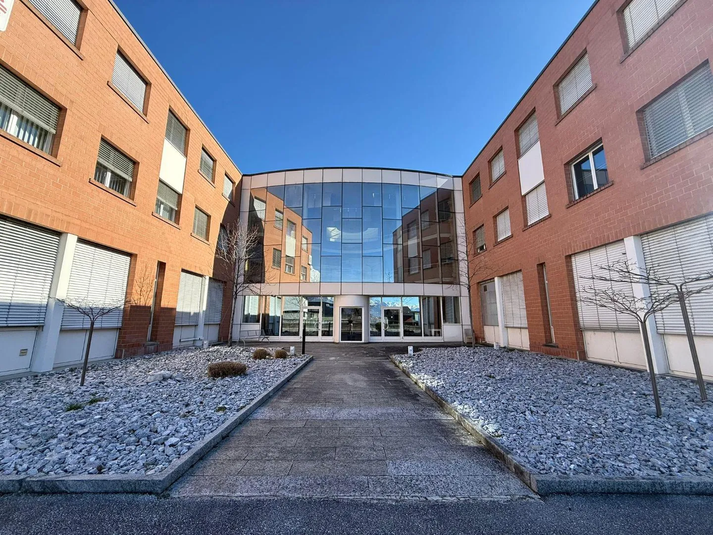 Espace Commercial à Sion - Photo 2 sur 13