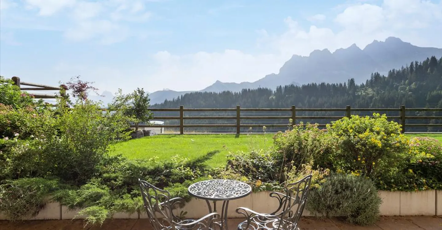 Magnificent 5.5-room apartment - Chalet ambiance in the heart of the Alps - Photo 13 of 13