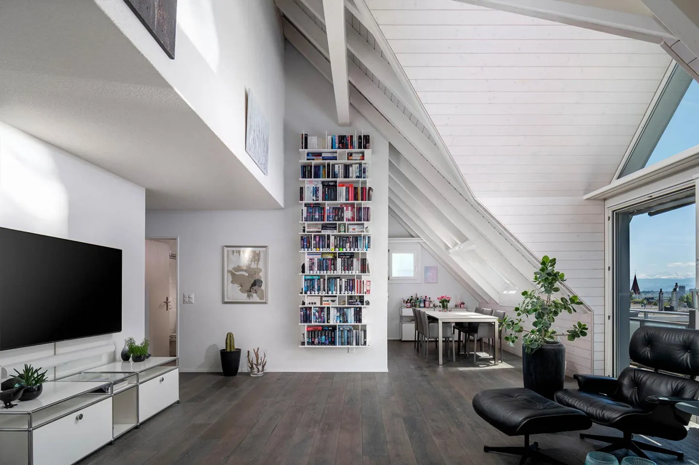 Charmante Dachwohnung mit Seeblick - Foto 8 von 16