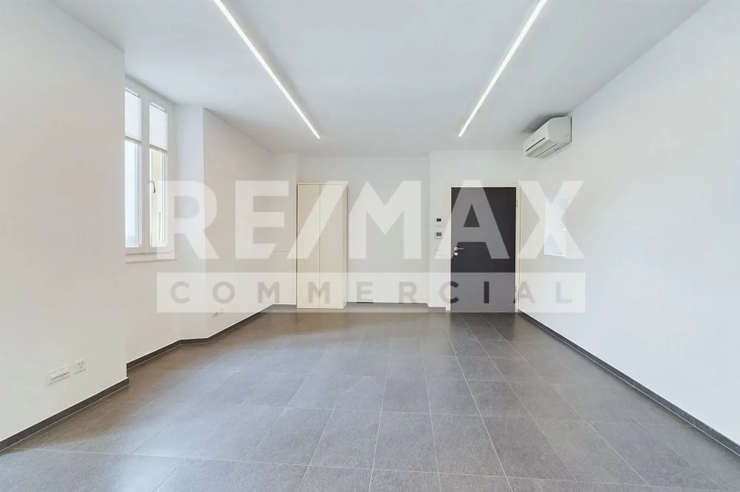 Office - Photo 4 of 13