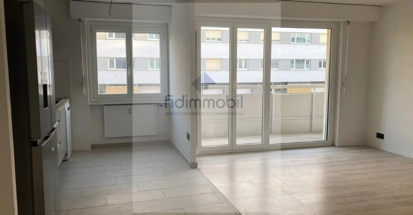 Fully renovated 3.5-room apartment in a quiet neighborhood - Photo 2 of 5
