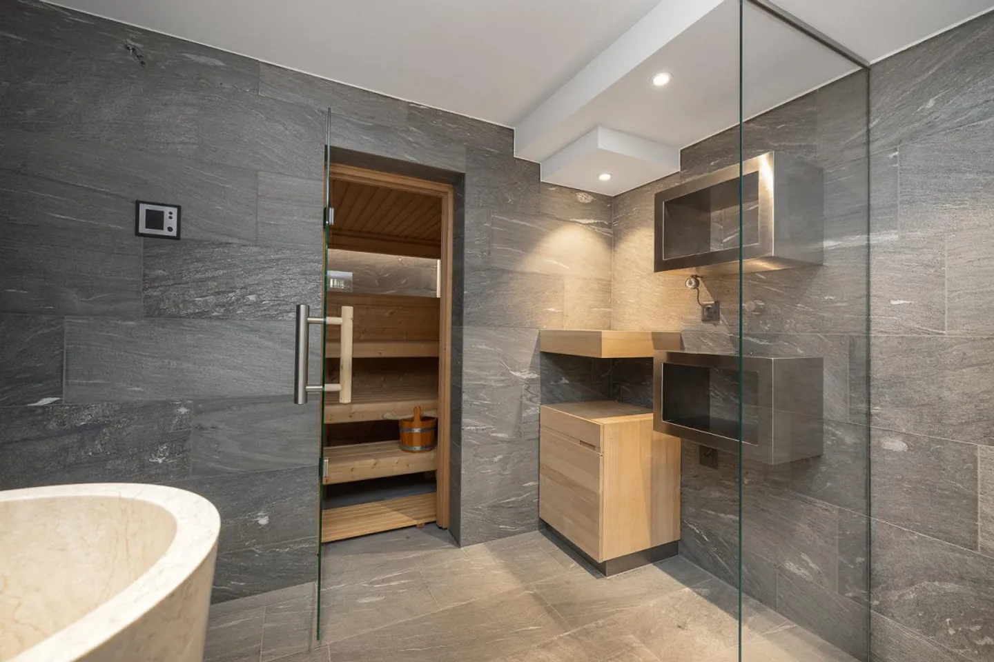 Charming Townhouse with Garden Idyl near the Zoo - Photo 6 of 13