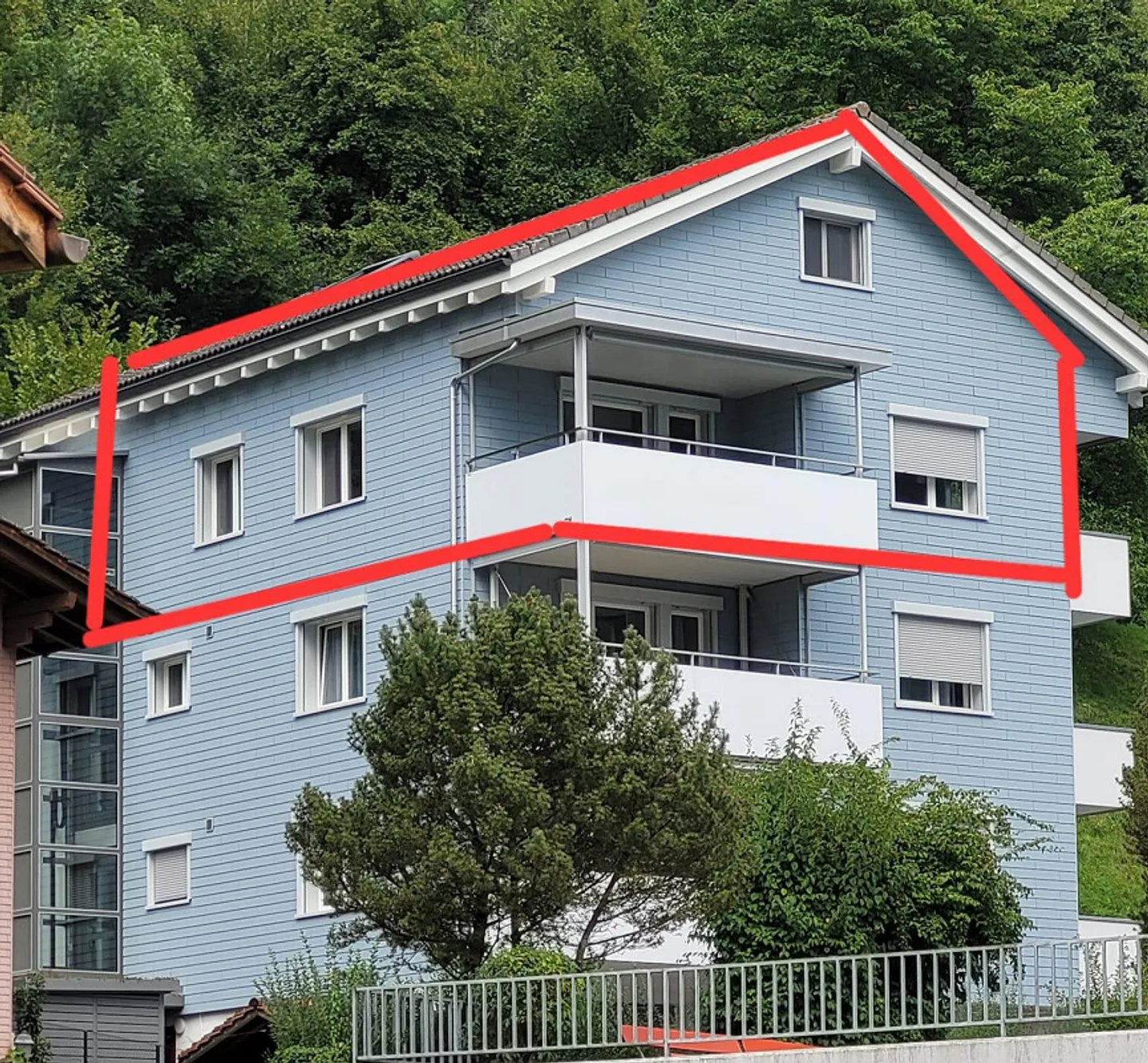 Very sunny with panoramic view - Photo 1 of 11