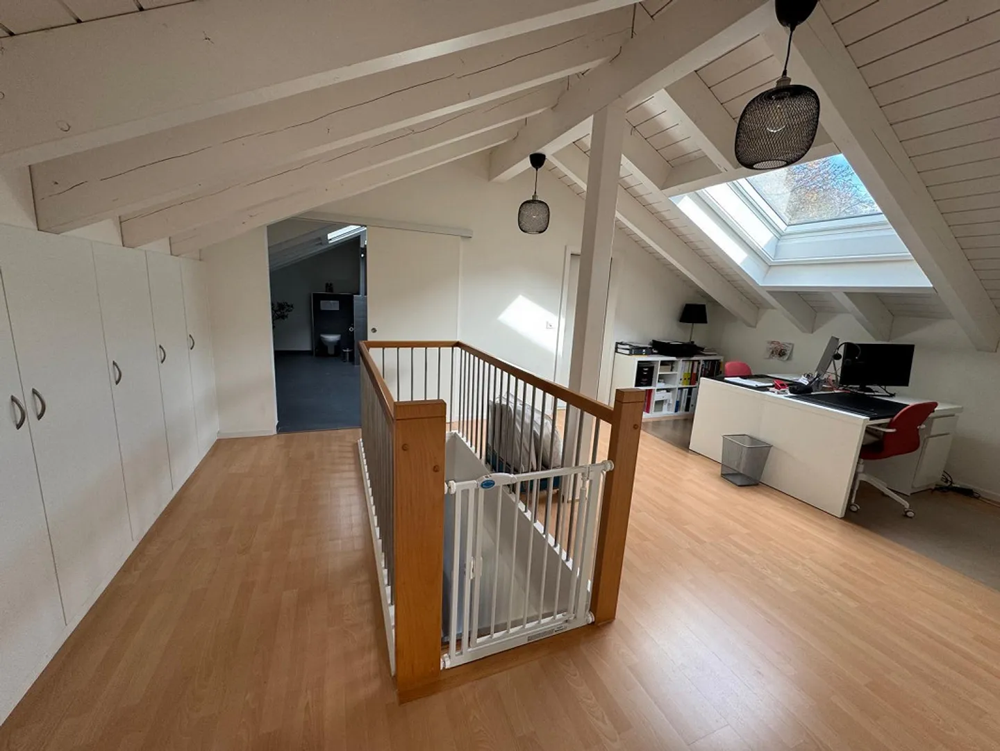 Very sunny with panoramic view - Photo 8 of 11