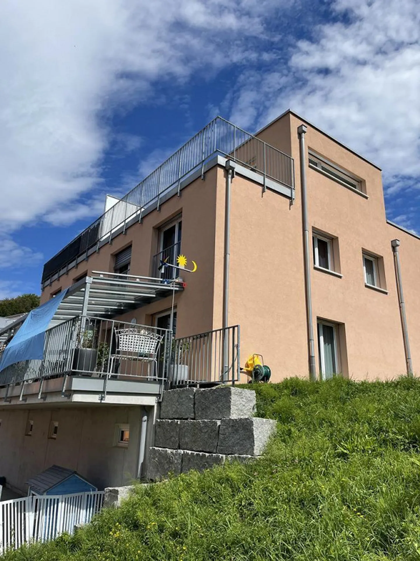 Belle maison individuelle dans un emplacement calme - Photo 1 sur 11