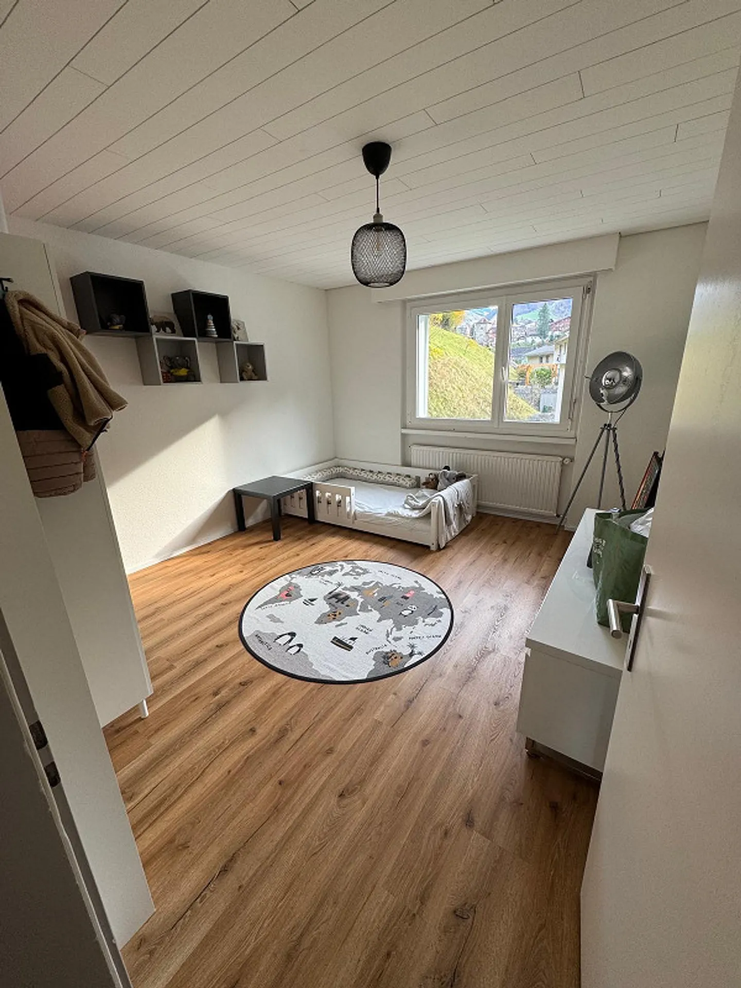 Very sunny with panoramic view - Photo 6 of 11