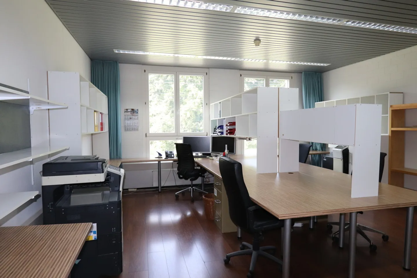 Ufficio luminoso e climatizzato in affitto - Foto 5 di 6