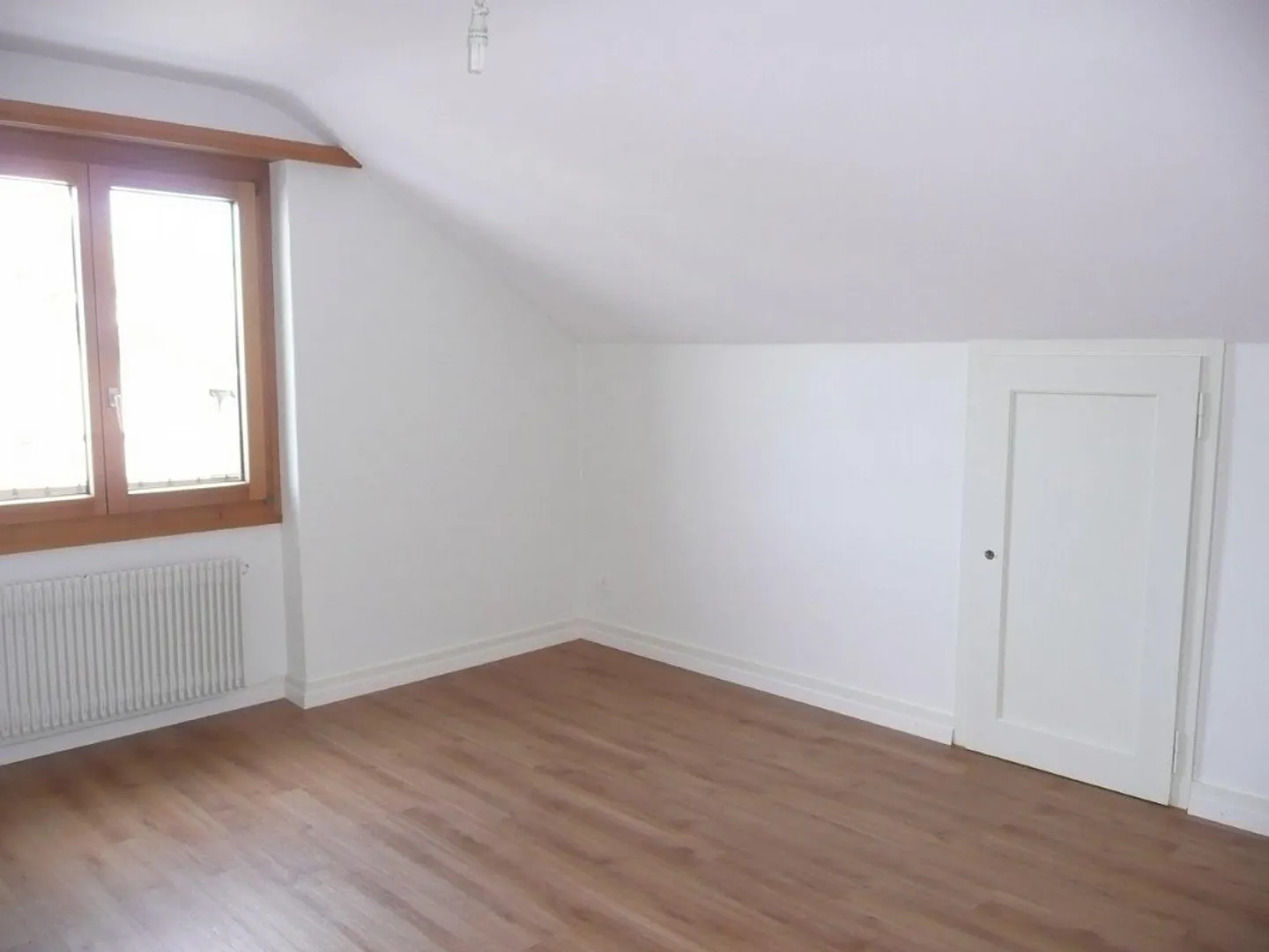 appartamento mansardato luminoso - Foto 4 di 6