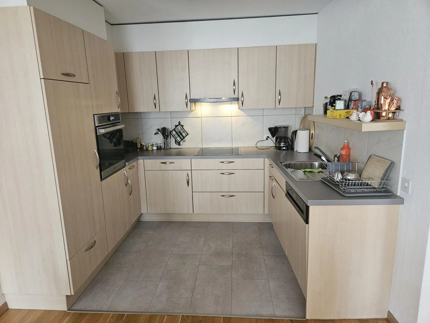 Bellissimo e accogliente appartamento di 3,5 stanze in affitto nel centro città - Foto 5 di 7