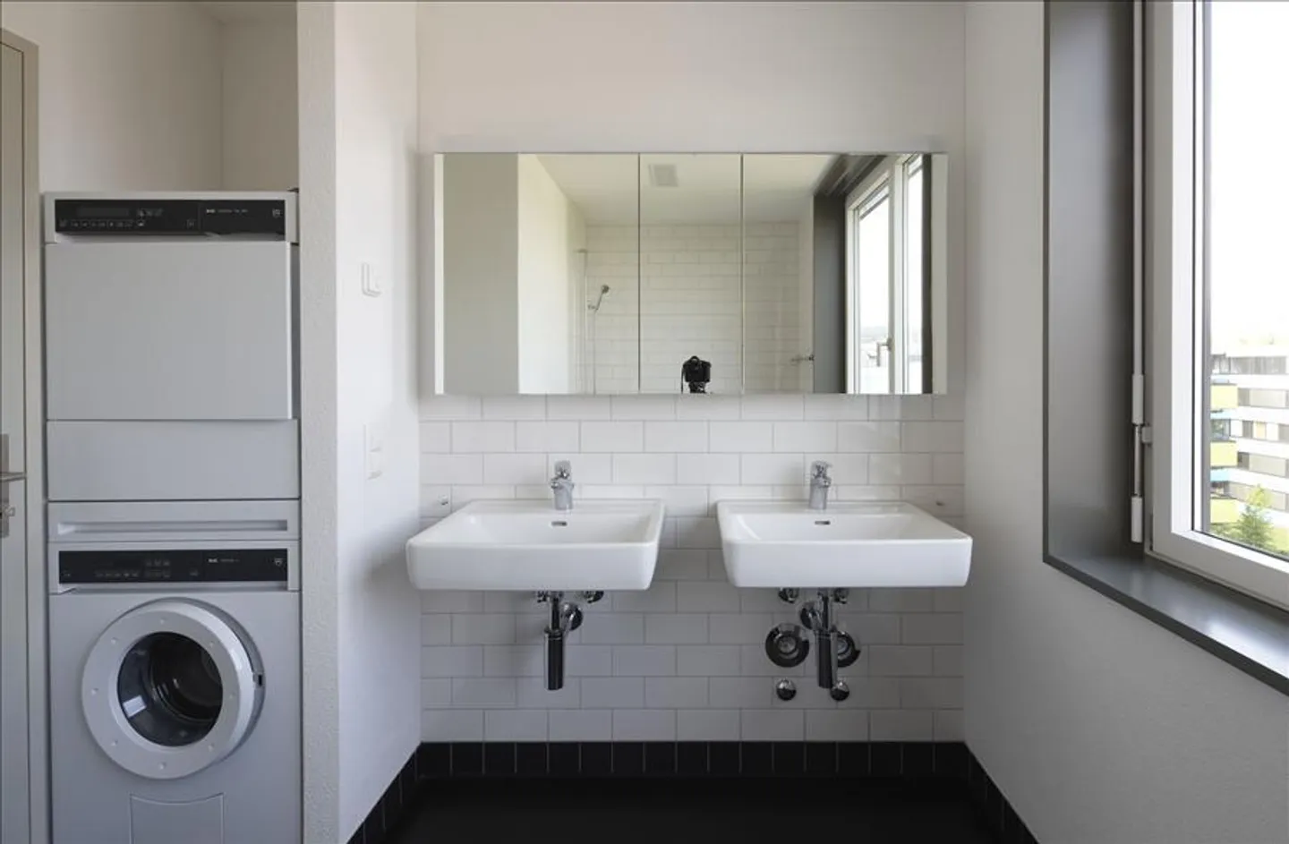 Vivere moderno in una posizione tranquilla "Affittare senza deposito" - Foto 6 di 7