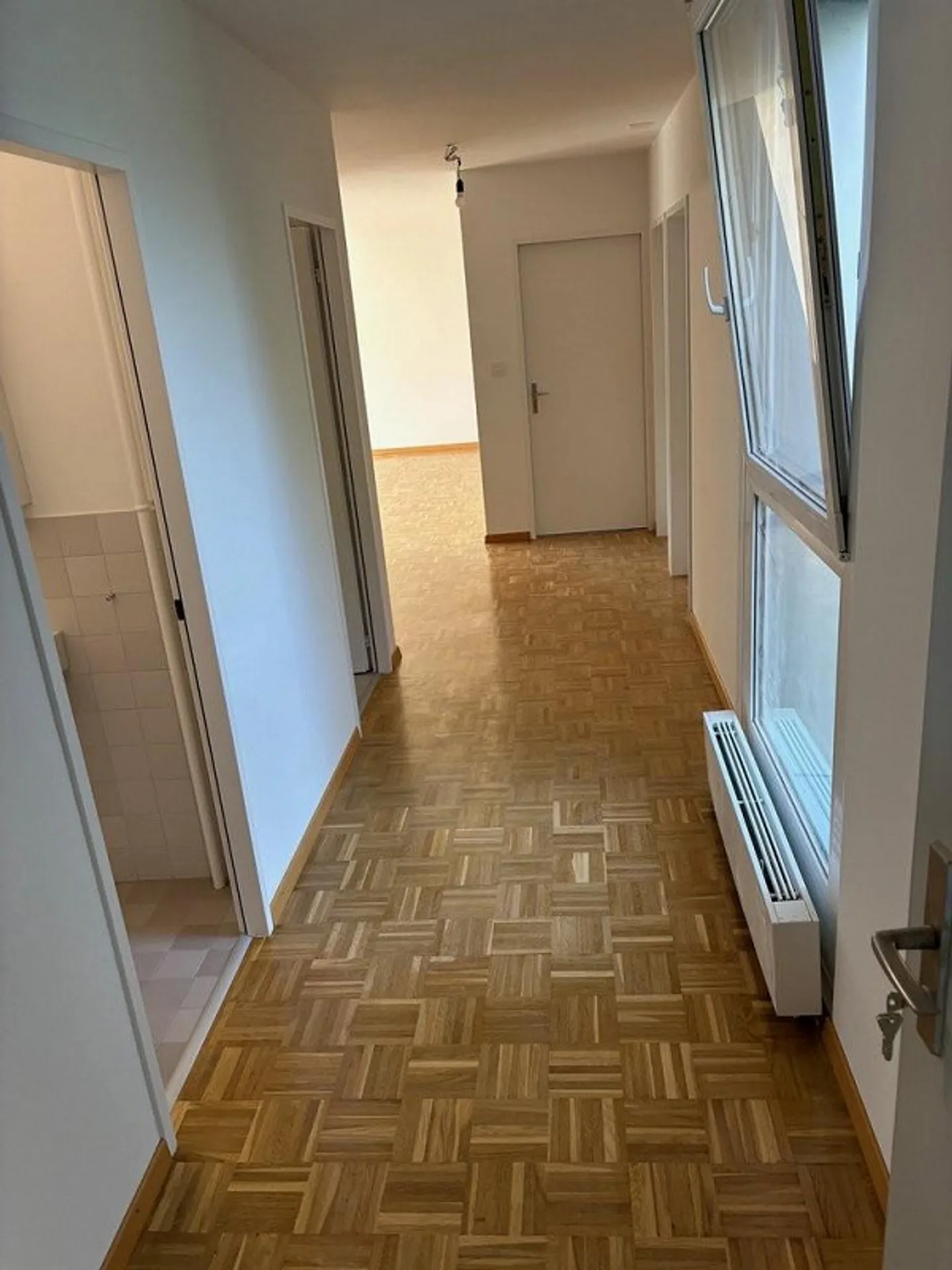 Appartamento ristrutturato in posizione centrale - Foto 3 di 10