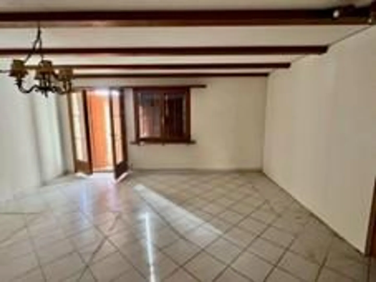 Casa Doppia Familiare in una Bella e Elevata Posizione - Foto 7 di 29