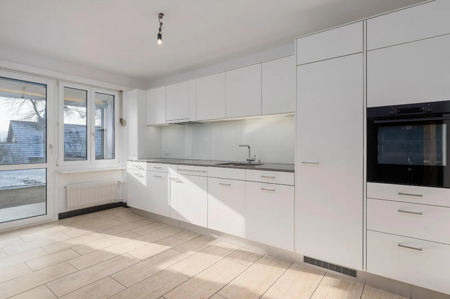 Sonniger Rückzugsort an erhöhter Lage - Foto 3 von 8