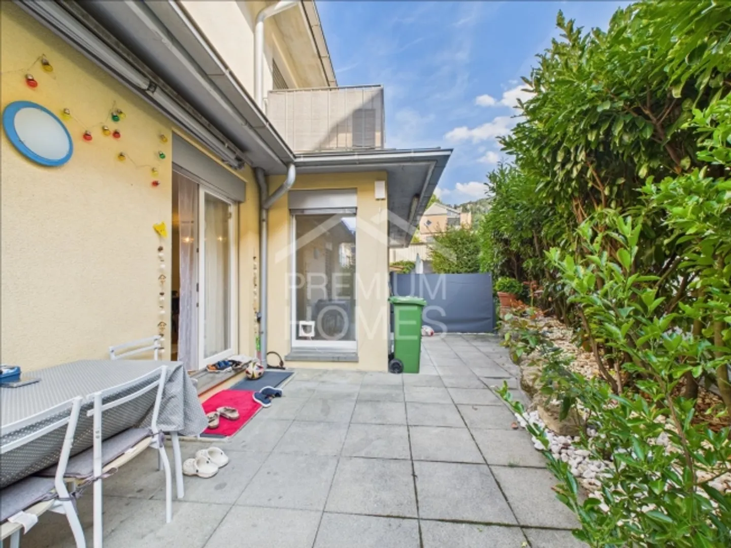 Dream Home in Ground Floor Apartment + Hobby Room - Photo 1 of 4