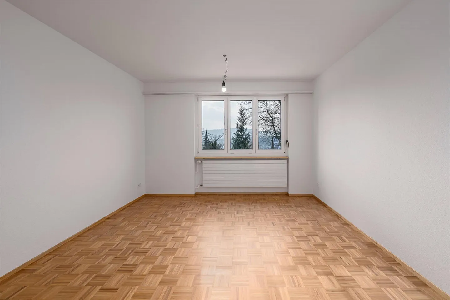 Sonniger Rückzugsort an erhöhter Lage - Foto 7 von 8