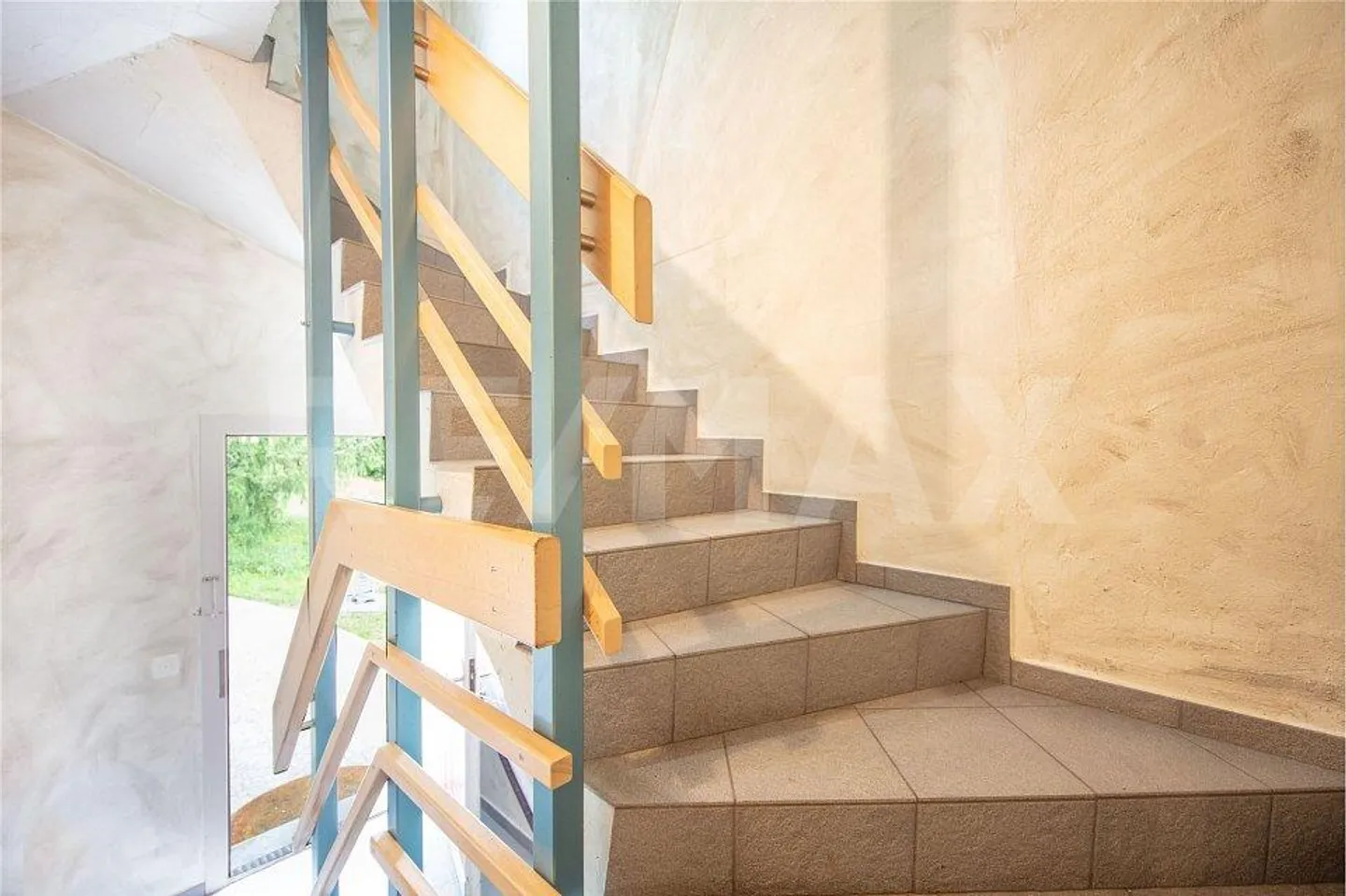 Grande maison avec appartement de 5.5 pièces et restaurant, Sattel-Hochstuckli SZ - Photo 9 sur 13