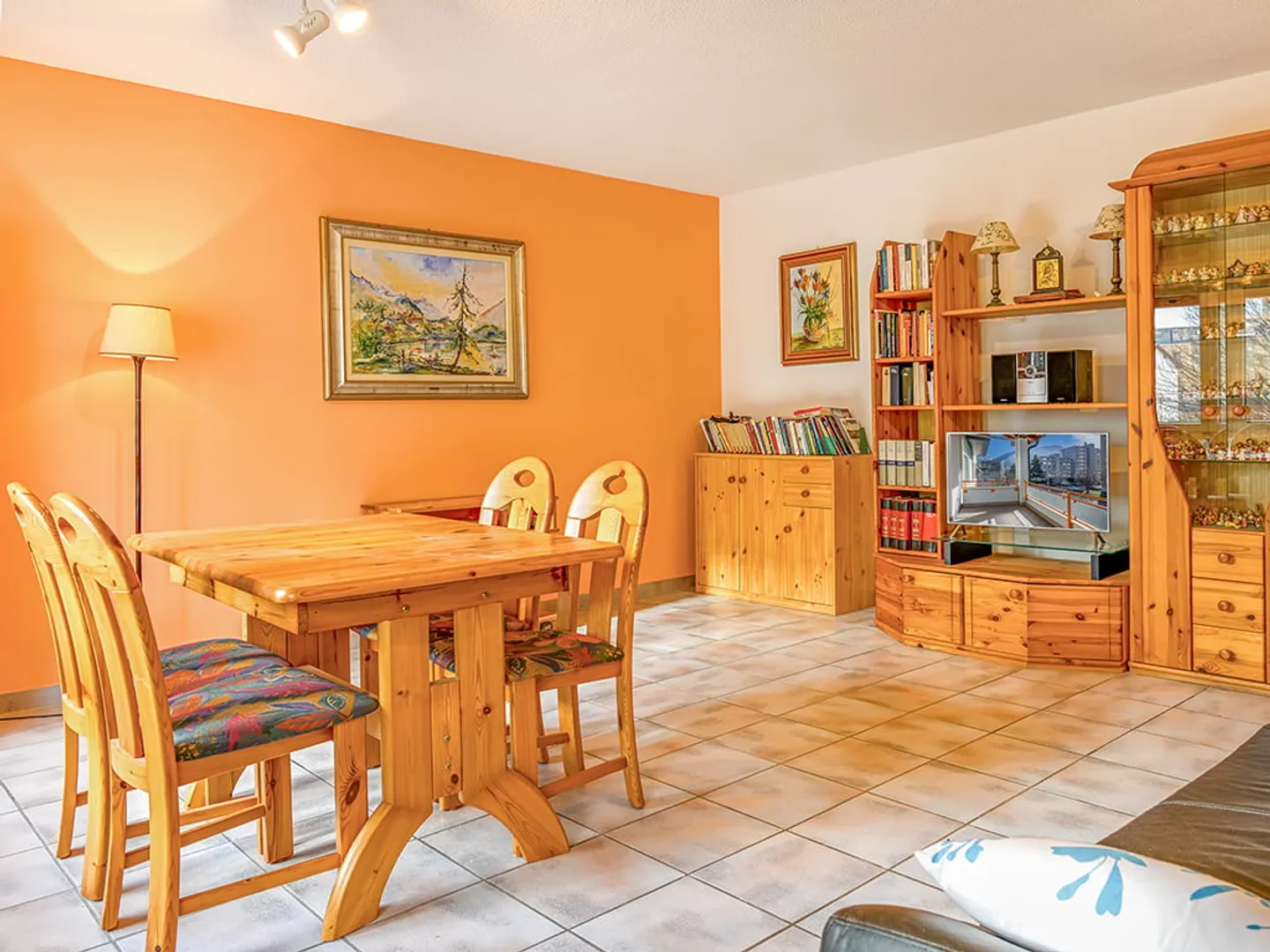 Oasis de bien-être lumineuse avec balcon et vue sur les Alpes - Photo 1 sur 11