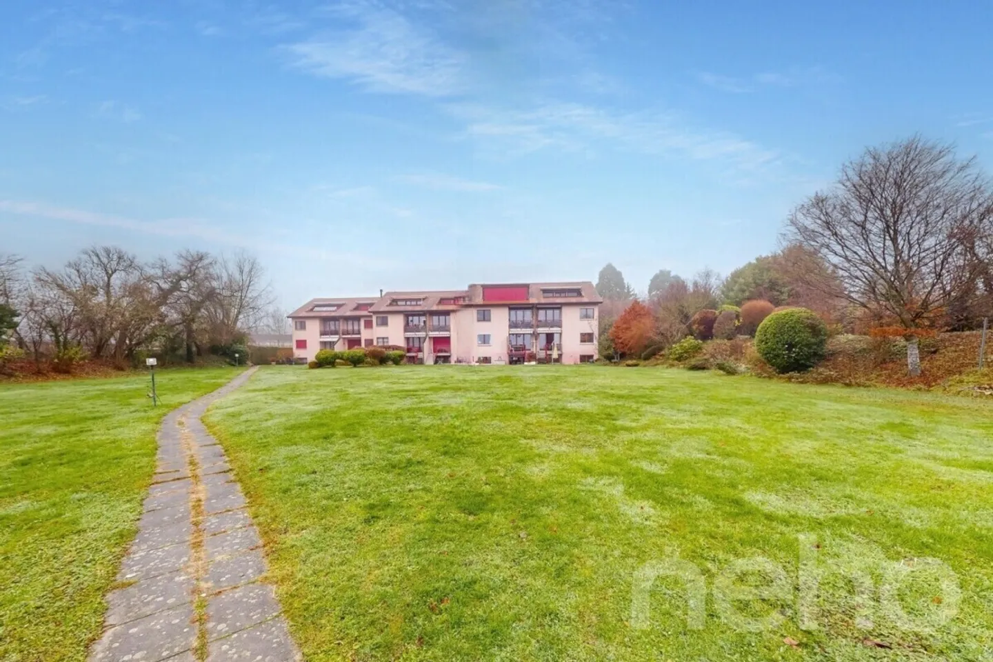 Appartement Duplex Jardin Directement au Bord du Lac - Photo 12 sur 12