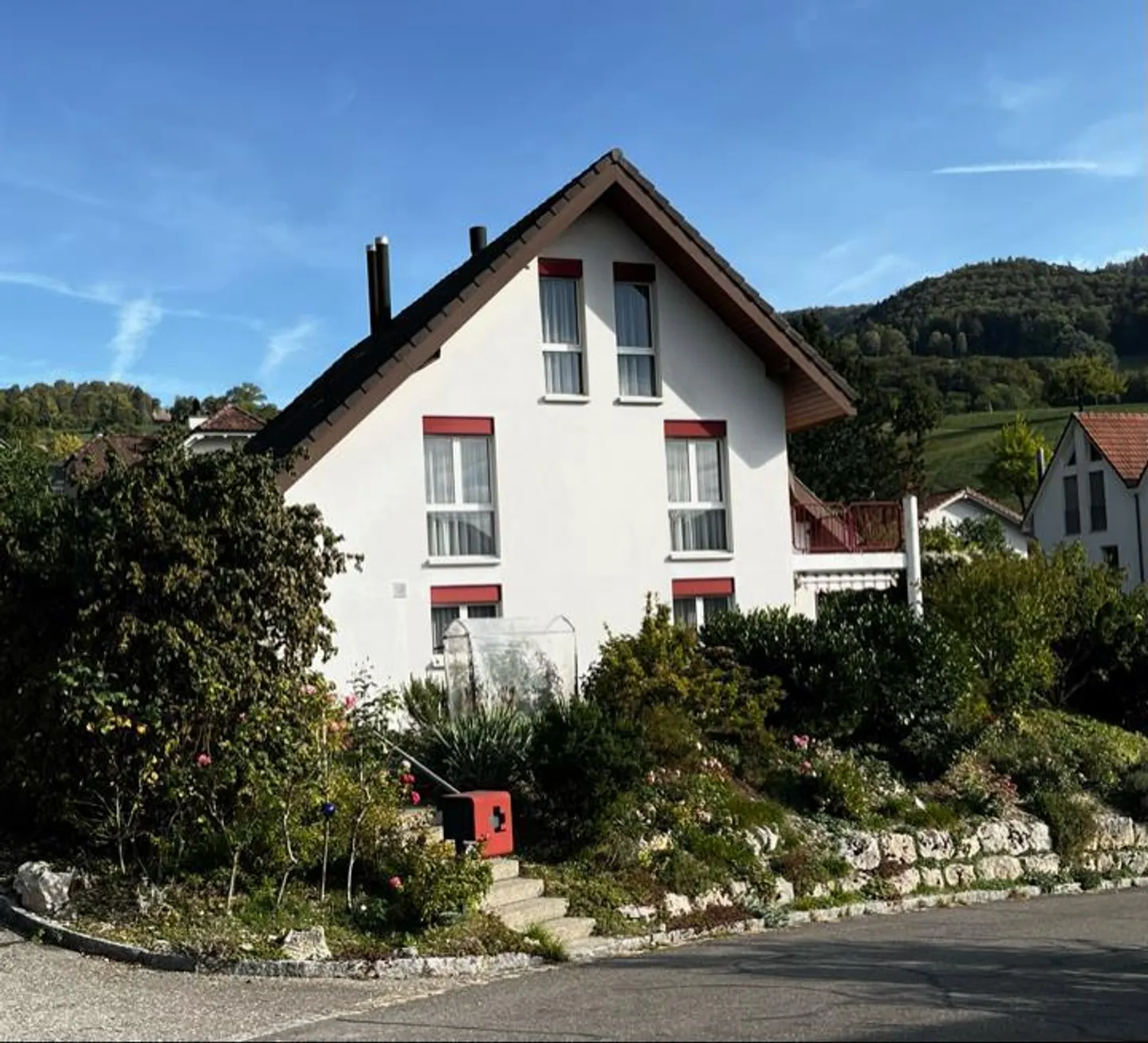 Superbe vue - Maison semi-détachée de 5,5 pièces - Photo 1 sur 11