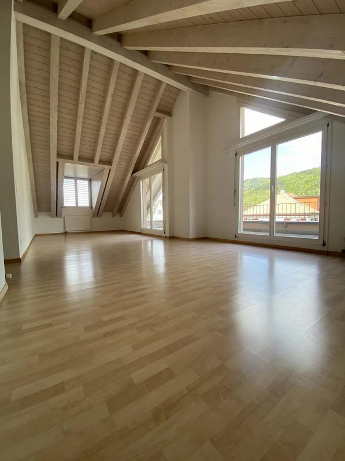 Penthouse avec grande terrasse dans un développement adapté aux familles - Photo 2 sur 12
