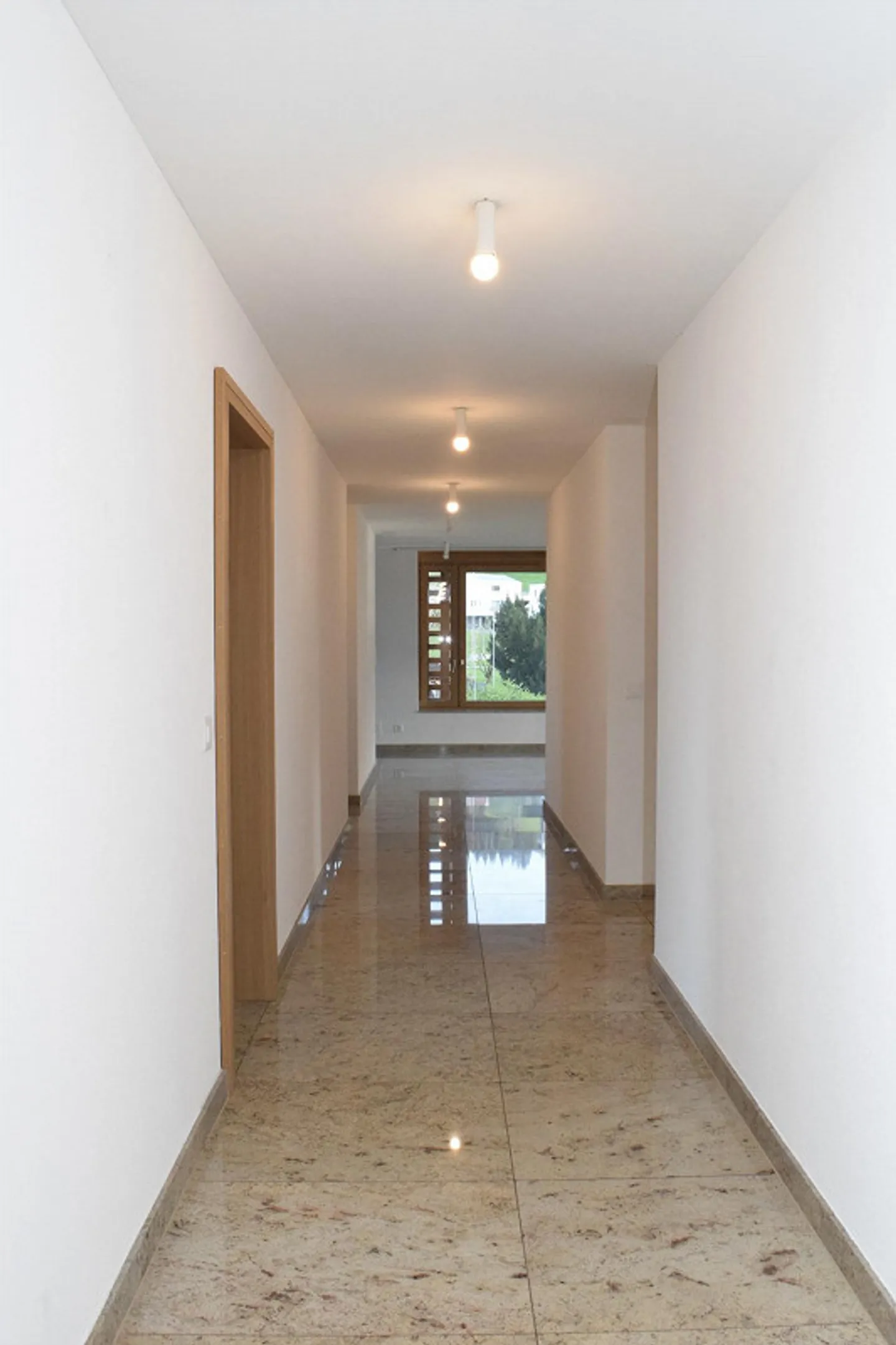 Appartement luxueux et spacieux dans un emplacement central à Thal - Photo 7 sur 18