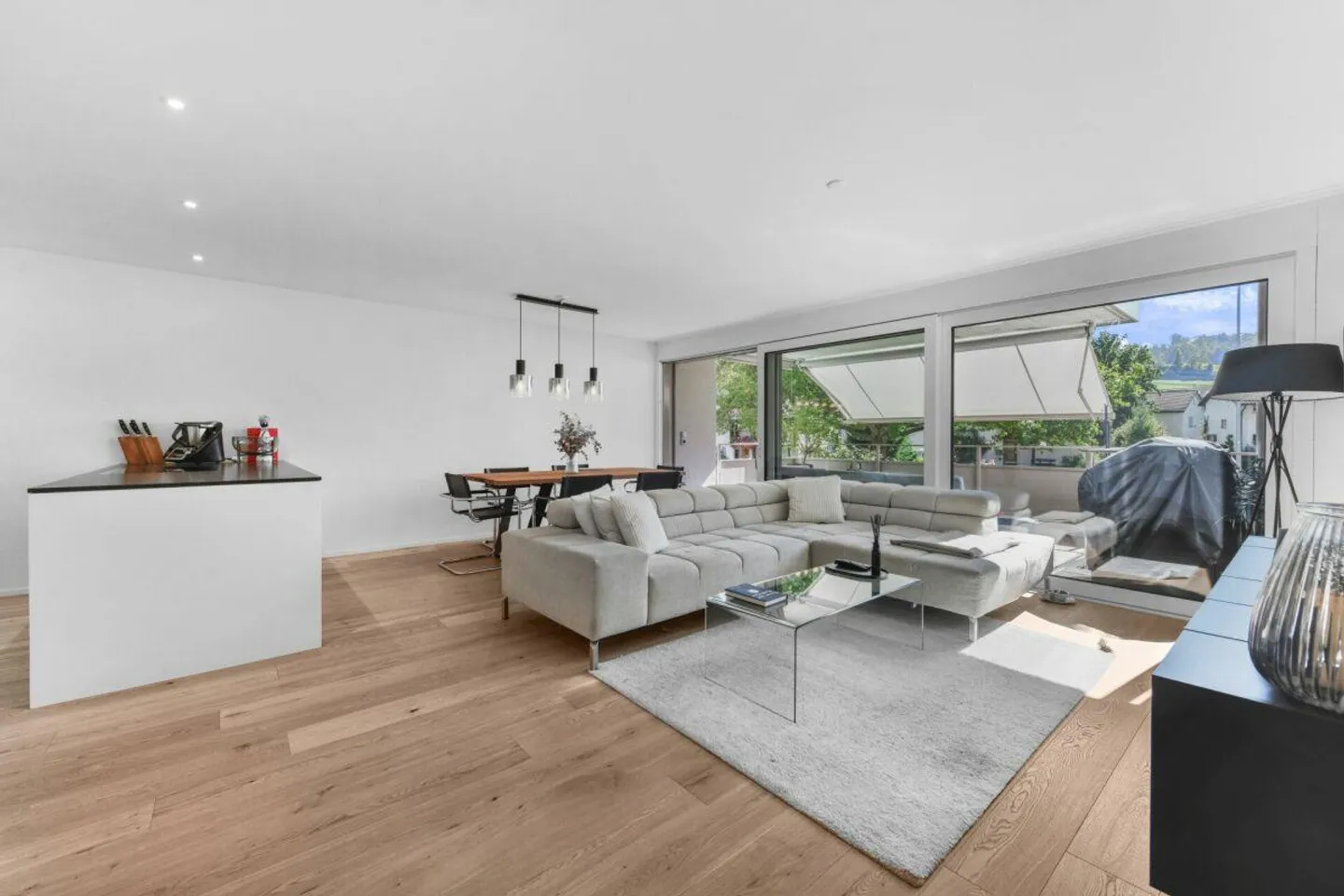 Modern Living in St. Gallen Winkeln - Stylish 3.5-Room Apartment in Prime Location - Photo 1 of 20
