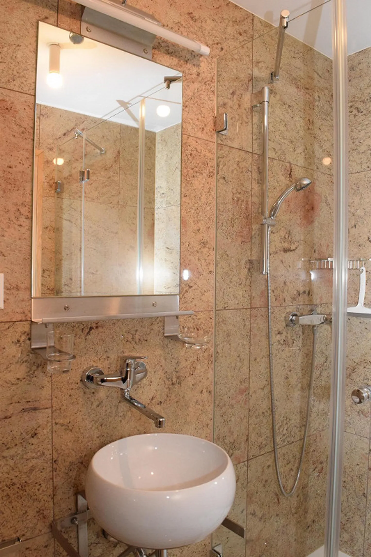 Appartement luxueux et spacieux dans un emplacement central à Thal - Photo 13 sur 18