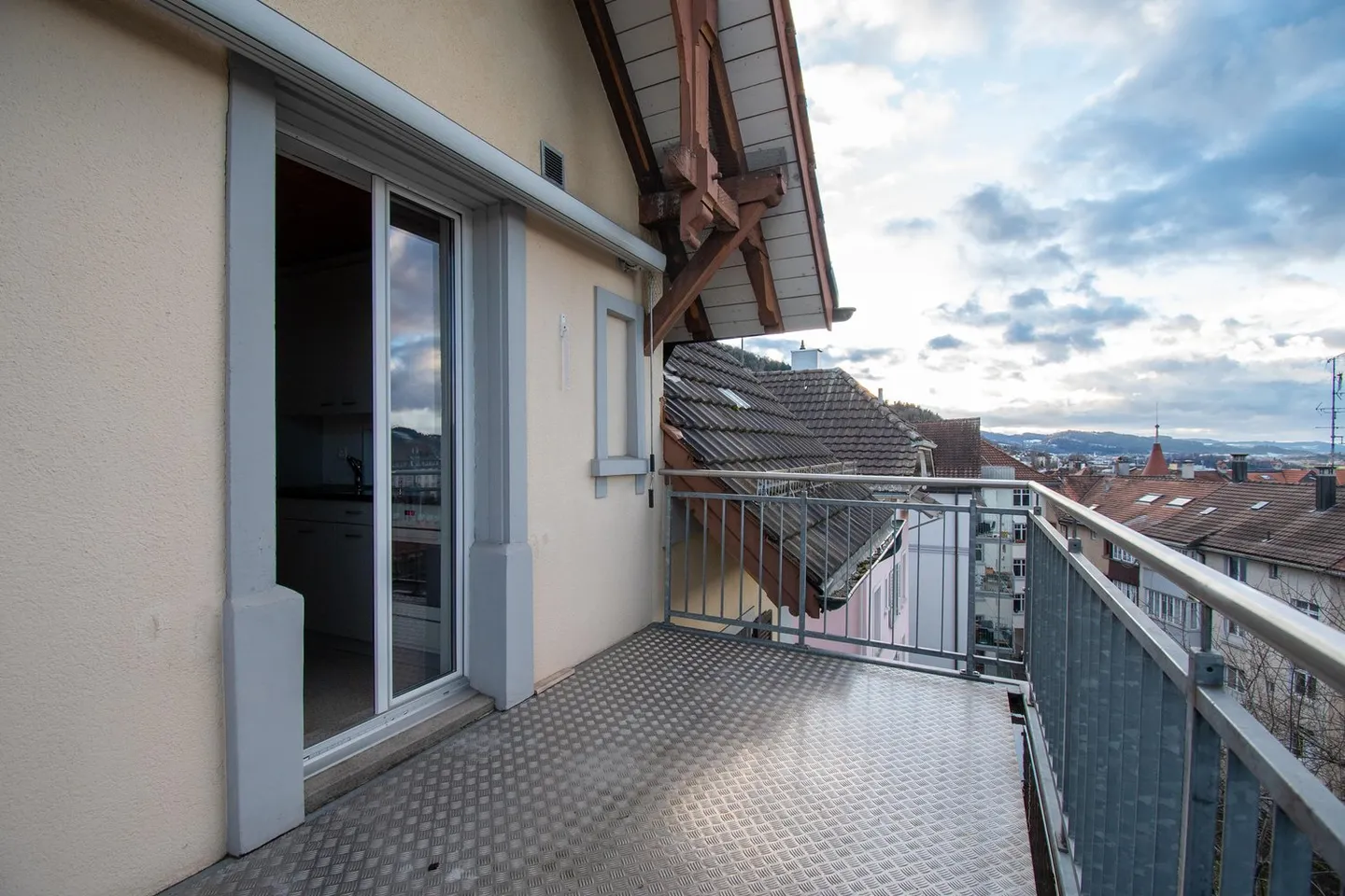 Gemütliche 4 Zimmer-Dachwohnung mit Balkon - Foto 6 von 12
