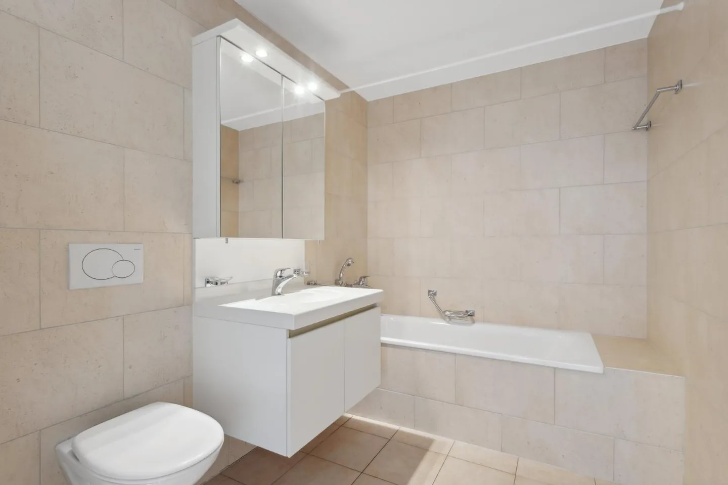 Appartement moderne 2.5 pièces - Photo 3 sur 5